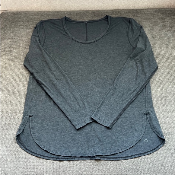 lululemon athletica Charcoal Long Sleeve Top - Picture 2 of 5